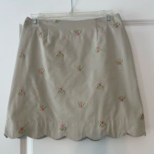 Lilly Pulitzer EUC Size 0 Khaki Skirt with Pink & Green Bee’s